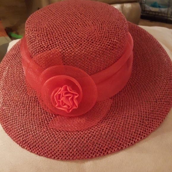 VINTAGE RED STRAW HAT WITH RED FLORAL‎ - Picture 1 of 7